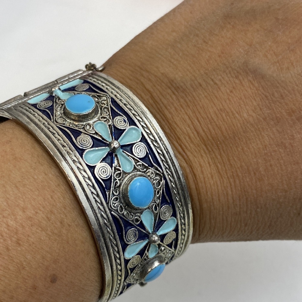 Victorian Wide 900 Egyptian Etruscan Filigree Floral Hinged Bracelet